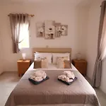 Regina * Paphos