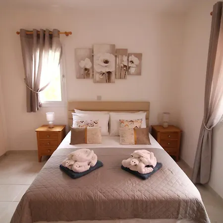 Regina * Πάφος